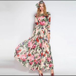 Floral maxi dress. Dolce&Gabbana inspired!! Size M